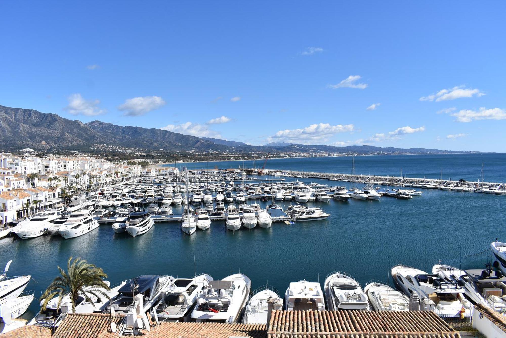 Seaview Penthouse Reserva De Apartemen